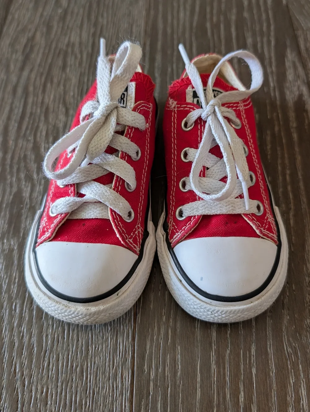 Converse Red Chuck Taylor All Star Low Top Sneaker Size 7 Toddler